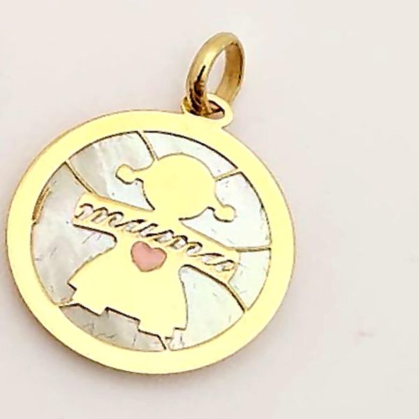 “Mama” Girl Pendant with Pink Heart