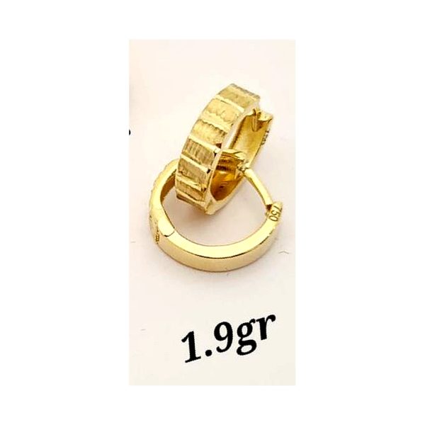 Textured Barrel Hoop Earrings – 18K Gold